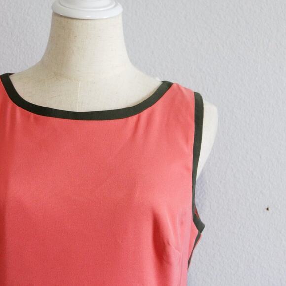 Dress Barn Classy Color Block Career Sheath Dress Size 12P - Picture 4 of 7